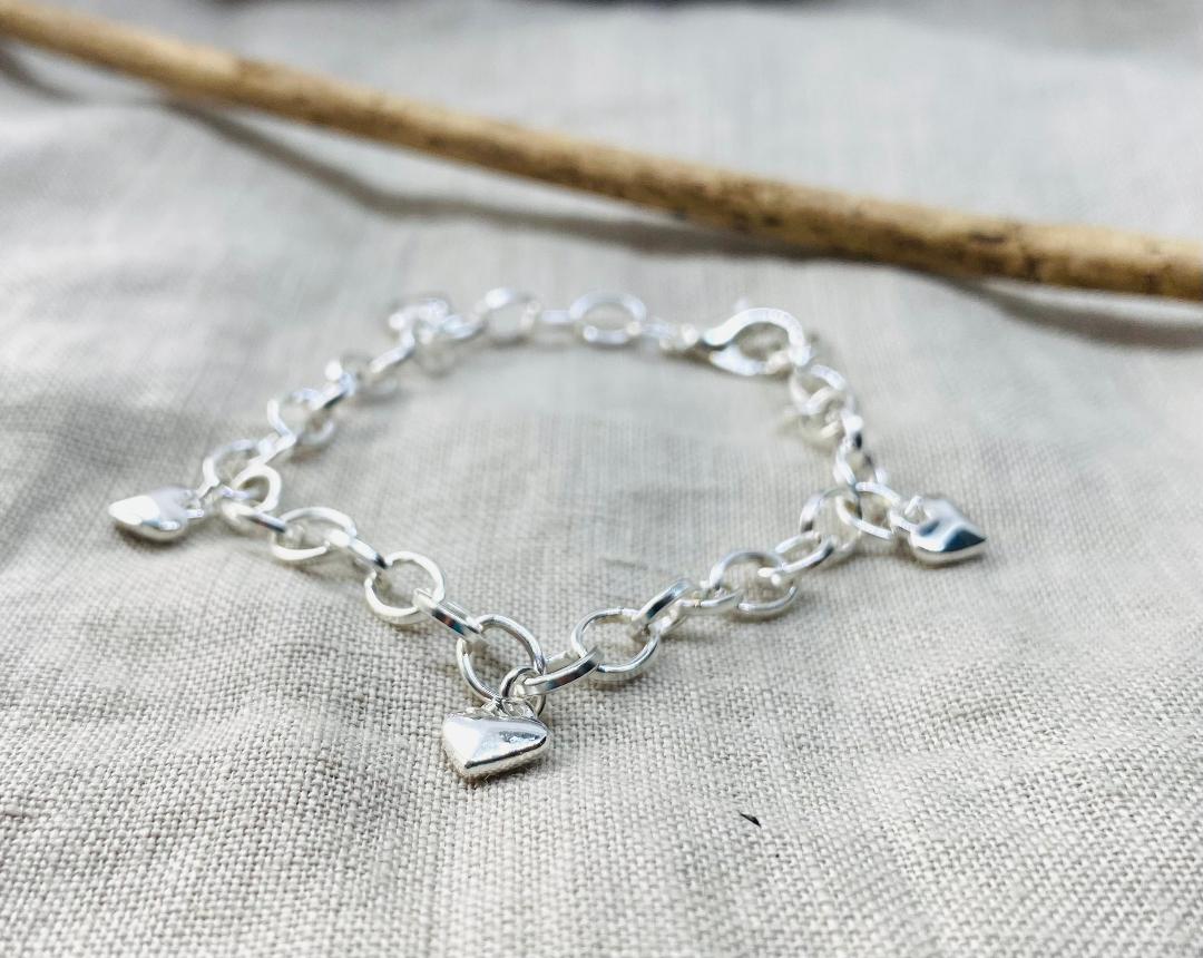 Charm Bracelet with Love Hearts